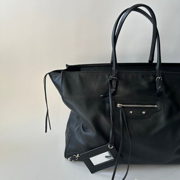 BALENCIAGA LARGE BLACK LEATHER PAPIER A4 TOTE BAG - Picture 2 of 14
